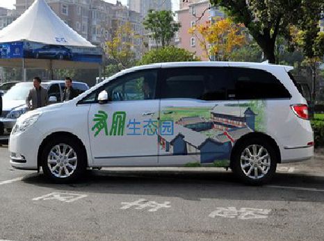 会泽户外车贴喷绘如何保持效果?